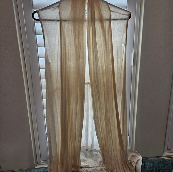 Jessica Simpson vest 😍 - Picture 1 of 7